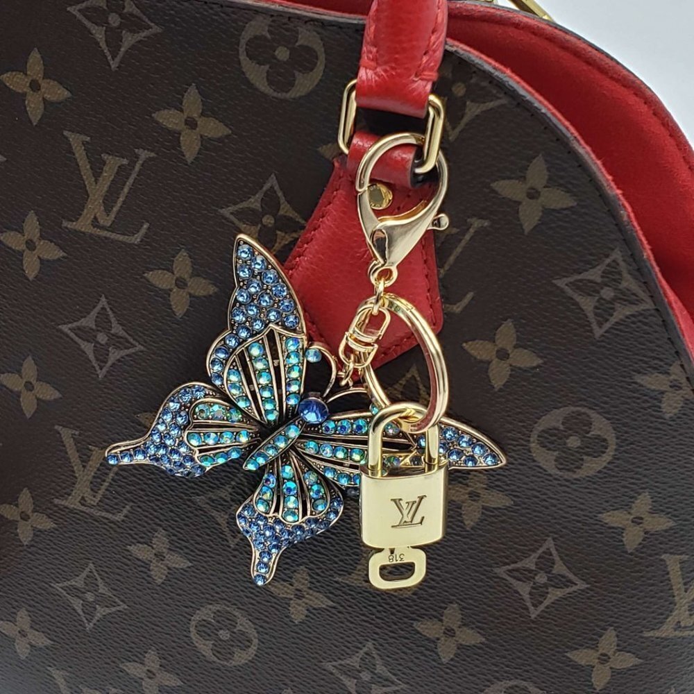 Louis Vuitton Gold Padlock 🔒 Key Set Authentic LV w/ Unbranded Butterfly Charm - Picture 7 of 10